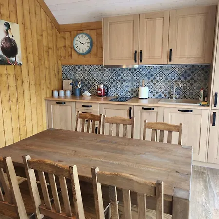 Bed & Breakfast Ostoja Dwa Jeziora 4*