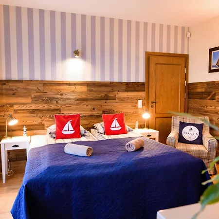 Ostoja Dwa Jeziora 4*