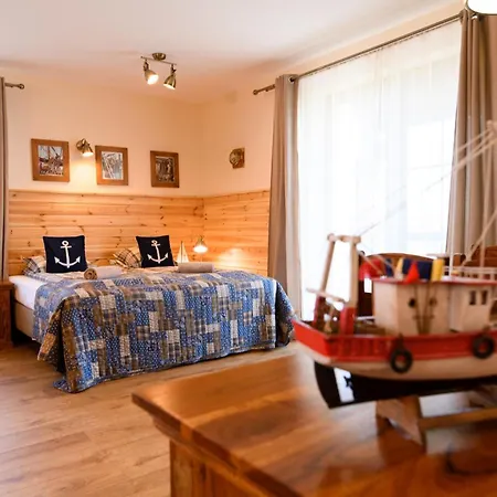 Ostoja Dwa Jeziora 4*