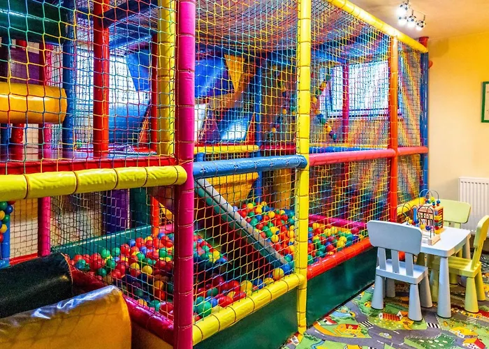 Ostoja Dwa Jeziora Bed & Breakfast 4*