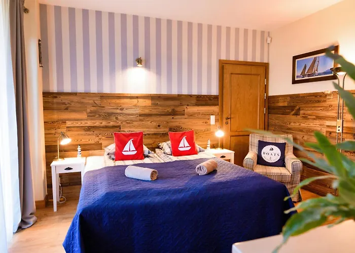 Ostoja Dwa Jeziora 4*