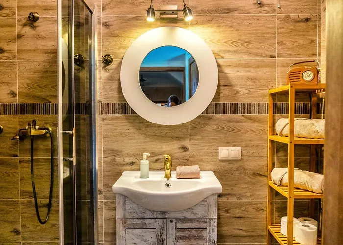 Ostoja Dwa Jeziora Bed & Breakfast 4*